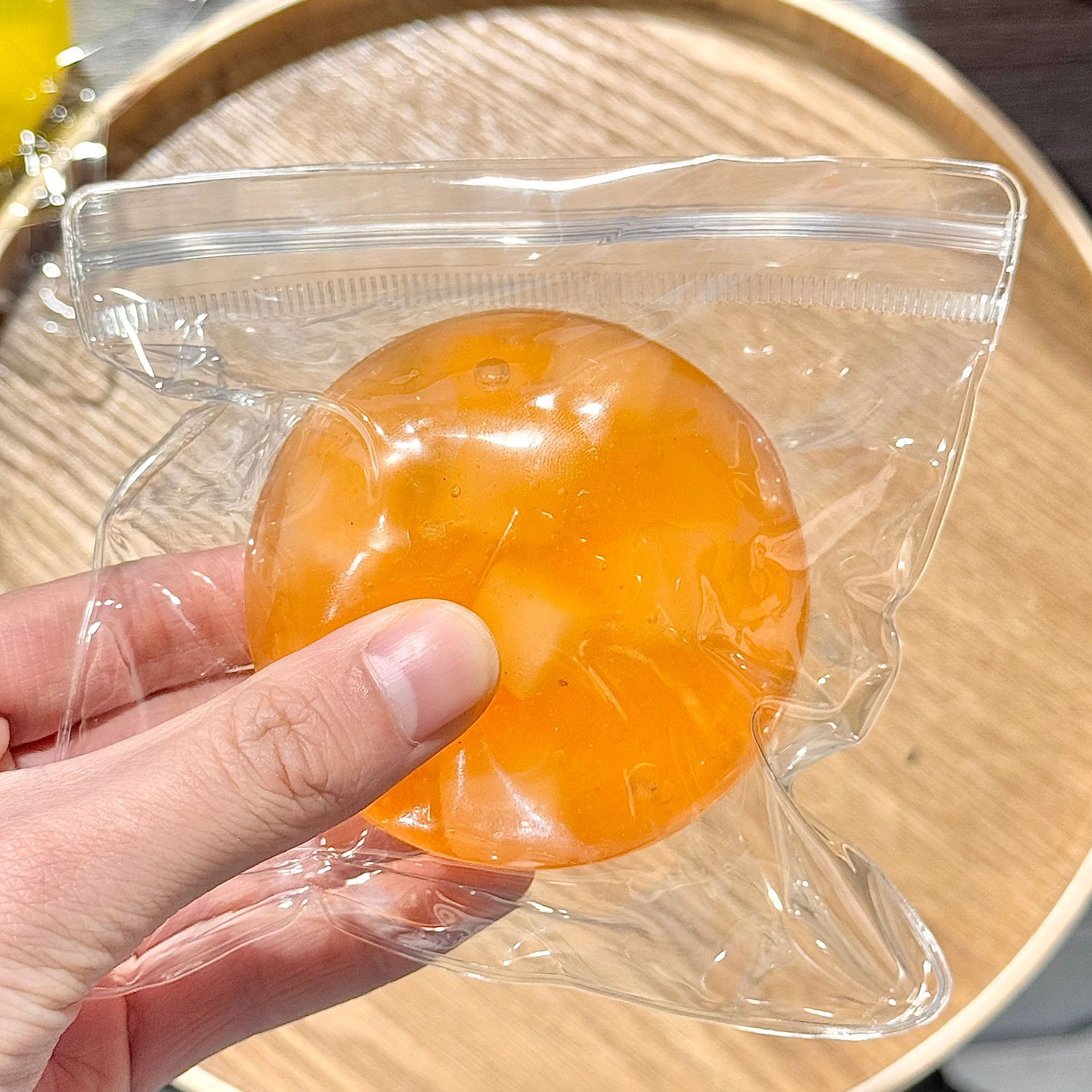 20567-ลูกบอลคลายเครียดส้มวุ้นมะพร้าว