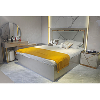 Lit double en bois au design simple, avec revêtement en cuir, style moderne et luxueux, taille King Size, meubles de chambre à coucher avec rangement
