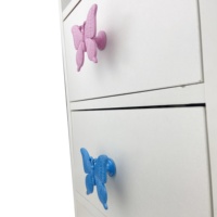 Boutons de meuble en forme de papillon colorés