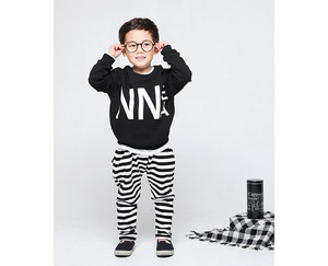 Ensemble de vêtements d'été pour enfants, t-shirt en coton rayé décontracté et pantalon pour garçons, en provenance de Chine - Product Image 6