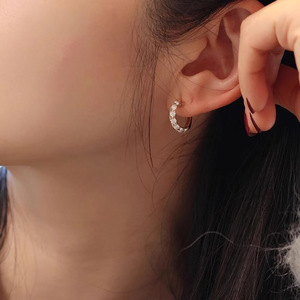 Boucles d'oreilles simples pour femmes, accessoires d'oreille classiques pour un usage quotidien - Product Image 6