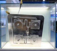 Antenne directionnelle RF JF-PBTX03 à gain élevé 8 bandes 8-12 dBi pour la prévention et le contrôle des drones 1.5/2.4/5.8GHz