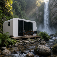 Maison capsule futuriste Apple Cabin en stock, structure en acier, livraison rapide pour les centres de glamping