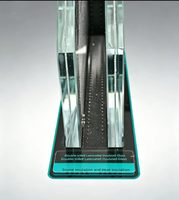 Ventanas correderas de aluminio, con vidrio de colores personalizables, ideales para villas y apartamentos.