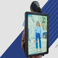 Sac à dos publicitaire numérique portable avec écran LCD, panneau d'affichage LED de 32 pouces pour la publicité extérieure