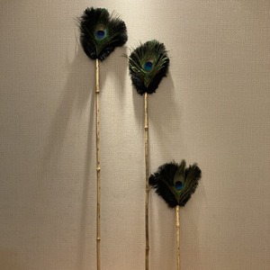 Peacock Feather Duster Bamboo Handle 19in And Above Soft For Furniture Decorative Item - Product Image 1