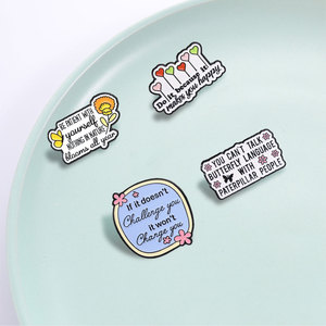 Set met gepersonaliseerde inspirerende quote emaille pins, motiverende metalen badge, positieve vibes revers pin, creatief sieraden cadeau - Product Image 3