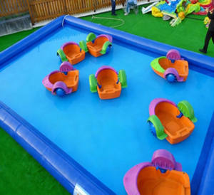 Piscine <span class=keywords><strong>gonflable</strong></span> avec des bateaux à rames pour enfants pour les parcs <span class=keywords><strong>de</strong></span> <span class=keywords><strong>jeux</strong></span> en plein air, les parcs d'attractions et les événements - Product Image 5