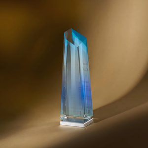 Trophée en cristal élégant haut de gamme avec logo personnalisé HBL, nouveau design, pour les employés exceptionnels - Product Image 5