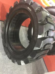 Excellente dextérité de direction 36*14-20 8.50 pneu solide pour plate-forme de travail aérien - Product Image 4