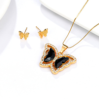 Ensemble de bijoux OEM ODM en gros d'usine : boucles d'oreilles et collier papillon en acier inoxydable plaqué or avec cristaux, pour enfants et femmes, idéal comme cadeau