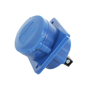 Enchufe Industrial IP66 250V de Plástico con Salida Única y Conexión a Tierra Estándar - Product Image 1