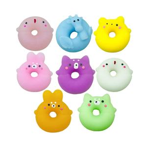 Juguetes de Cápsula de TPR Suave de 2 Pulgadas para Niños de 5 a 7 Años, 50-55 mm, Donuts Antiestrés, Mochi Elástico y Divertido - Product Image 2