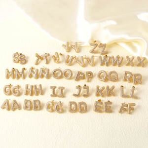 Hip Hop 18K chapado en oro Venta caliente 26 <span class=keywords><strong>pendientes</strong></span> de letras en inglés con alfabeto de burbujas de circón para joyería de mujer - Product Image 3
