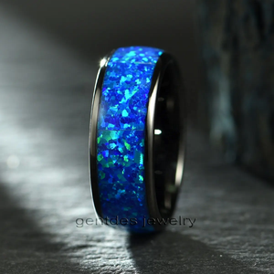 Bijoux pour hommes Bague de mariage en carbure de tungstène à dôme noir de 8mm incrustation d'opale concassée bleue Bague de promesse - Product Image 3