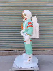 뜨거운 판매 실물 크기 더 큰 우주 비행사 입상/수지 우주인 동상/거실 장식용 유리 섬유 우주 비행사 조각