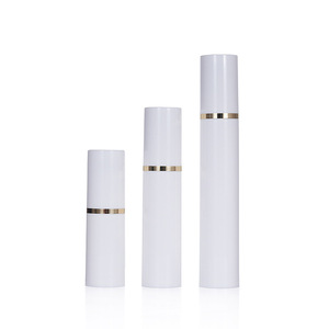 Venta al por mayor personalizar <span class=keywords><strong>15ml</strong></span> 30ml 50ml botella de loción blanca fina y alta para el cuidado de la piel con bomba y anillo dorado - Product Image 1