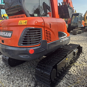Mini-excavatrice Doosan DX60 d'occasion, 6 tonnes, faible nombre d'heures de fonctionnement, moteur, boîte de vitesses, pompe à engrenages, roulement, PLC, état impeccable, 2024 - Product Image 1