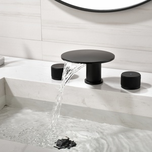 <span class=keywords><strong>Rubinetto</strong></span> da Bagno Nero Opaco a Tre Fori <span class=keywords><strong>con</strong></span> Disco Rotondo, Bocca a Goccia, Maniglie a Tamburo Zigrinato, Montaggio su Piano, Acqua Calda e Fredda - Product Image 3