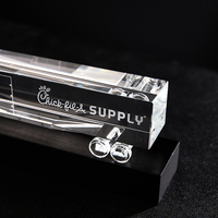 Cadeaux créatifs Modèle réduit de camion 3d personnalisé Modèles de voiture pour l'entreprise Cadeaux d'anniversaire Crystal Crafts verre trophée award