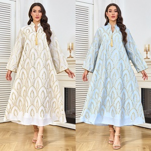 Nuovo Abito Lungo da Donna Mediorientale, Veste Araba alla Moda con Dettagli in Perle, Gonna Lunga - Product Image 1