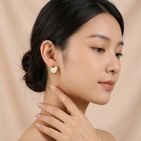 Boucles d'oreilles clous en plaqué or 18 carats avec perles baroques, imitation pierre de lune irrégulière, bijoux minimalistes tendance pour femmes