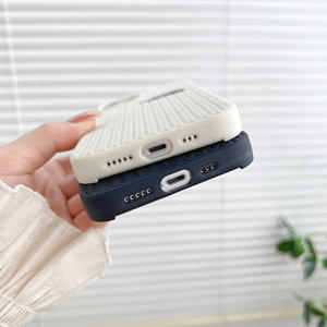 Coque de Téléphone Souple en TPU <span class=keywords><strong>Noir</strong></span> et Blanc à Motif Tricoté Personnalisé avec LOGO pour iPhone 14 13 12 11 Pro Max - Product Image 3