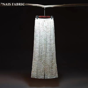 Nais Sang Trọng Mô Hình Mới Dày Polyester Trắng Thêu Nổi 3D Hoa Mô Hình Nhung Vải Màu Đen Cho Mùa Đông Quần Áo - Product Image 3
