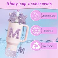 Ensemble d'accessoires pour gobelets de 40 oz, 5 pièces : breloques lettres, pailles à nœuds, protège-gobelet en silicone scintillant pour gobelets de 30 oz ou 40 oz (gobelet non inclus)