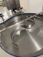 Machine d'emballage automatique D-TOP pour le désordrement des bouteilles, à entraînement hydraulique, pour les applications de boissons, de produits chimiques et de produits divers