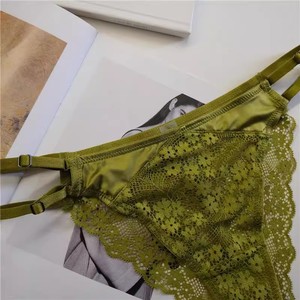 Set <span class=keywords><strong>Reggiseno</strong></span> e Slip in Raso Floreale <span class=keywords><strong>con</strong></span> Pizzo, Sexy ed Elegante, Mezza Coppa <span class=keywords><strong>con</strong></span> <span class=keywords><strong>Ferretto</strong></span>, Leggermente Imbottito, Spalline Sottili, Taglie 32-38, 4 Colori - Product Image 4