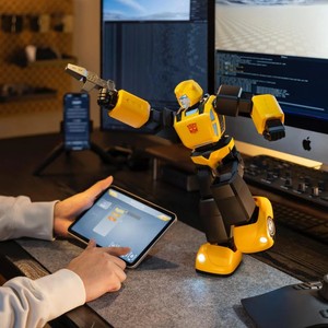 Robot <span class=keywords><strong>jouet</strong></span> électronique AI Robosen <span class=keywords><strong>Bumblebee</strong></span> G1 1:8, commandes vocales, mouvements programmables, effets sonores authentiques, fonctionne sur piles - Product Image 4