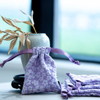 Vente en gros de mini sac à cordons à fleurs mignonnes emballage de bijoux pochette de rangement cadeaux petit sac à cordons floral