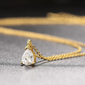 Collana con ciondolo a goccia per donna, design geometrico semplice, accessorio da collo per uso quotidiano - Product Image 3