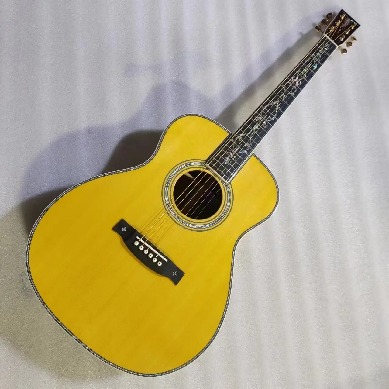 Grande guitare fourniture d'usine pleine guitare acoustique solide Santos faite à la main 40 pouces OM pour la vente en gros