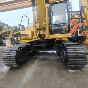 Excavadora de cadenas usada Cat 330BL de 30 toneladas, en buen estado de funcionamiento, original japonesa, enfocada en componentes centrales del motor. - Product Image 3
