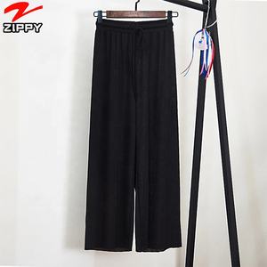 <span class=keywords><strong>Pantaloni</strong></span> estivi da donna in maglia sottile <span class=keywords><strong>pantaloni</strong></span> larghi <span class=keywords><strong>neri</strong></span> a gamba larga <span class=keywords><strong>pantaloni</strong></span> <span class=keywords><strong>alla</strong></span> <span class=keywords><strong>caviglia</strong></span> <span class=keywords><strong>pantaloni</strong></span> Casual <span class=keywords><strong>pantaloni</strong></span> elastici in vita Plus Size - Product Image 5