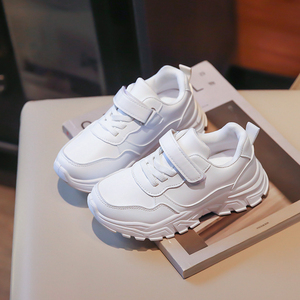 أحذية رياضية بيضاء سميكة للأطفال موديل <span class=keywords><strong>2026</strong></span> مع حزام فيلكرو ونعل سميك، أحذية كاجوال قابلة للتخصيص مباشرة من المصنع - Product Image 2