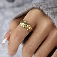 18K Vergoldeter Edelstahl Breiter Ring für Damen Gehämmerter Massiver Statement-Ring Party-Geschenk Großhandel OEM