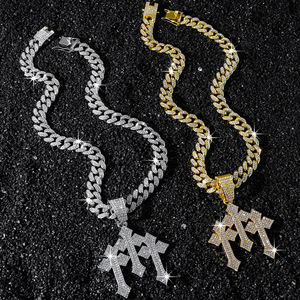 Collier Pendentif 3 Croix Bling Cristal Style Hip Hop Iced Out en Alliage de Zinc Bijou Cadeau Pendentif Personnalisé - Product Image 2