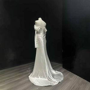 Robe de mariée sirène moderne NT31, longue, florale, brillante, à volants, épaules dénudées, avec appliques en dentelle et cristaux, pour soirée - Product Image 2