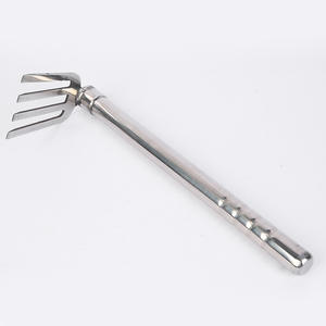 Râteau de jardin en acier inoxydable à 3 dents, outil agricole pour le désherbage, le creusement et la plantation, utilisation en extérieur - Product Image 2