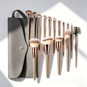 Set de 15 Brochas de Maquillaje de Tamaño Grande, con Cerdas Sintéticas Suaves, Mango de Plástico, Veganas, para Rostro, Ojos y Rubor - Product Image 4