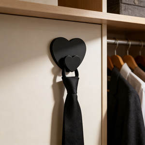 Ganchos de pared creativos con doble corazón, grises, negros, rosas, removibles, decorativos, para cocina, baño, dormitorio, almacenamiento. - Product Image 4