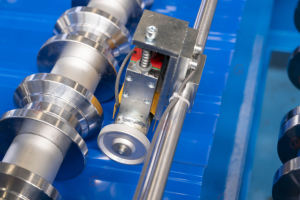 FORWARD Brand Interchange Tragbare Kr24 Mechanische Clip Lock Stehfalz-Rollen form maschine - Product Image 3