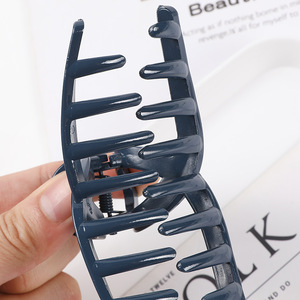 Nouveau Acétate <span class=keywords><strong>Cheveux</strong></span> Griffes <span class=keywords><strong>Crabe</strong></span> Pinces Charme Griffe Clips Femmes Filles Léopard Pinces À <span class=keywords><strong>Cheveux</strong></span> Rétro Croix <span class=keywords><strong>Cheveux</strong></span> Styling Outil Z03 - Product Image 5