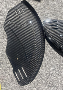 Pièces de fauteuil roulant Garde latérale en fibre de carbone et garde-boue pour fauteuil roulant de sport - Product Image 5