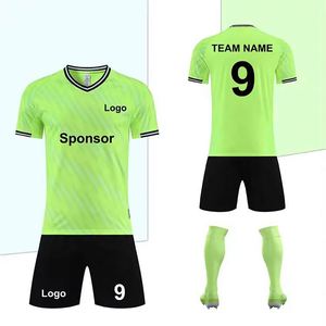 ชุดฟุตบอลแบบสั่งทำคุณภาพสูงปี 2025 เสื้อเจอร์ซีย์ กางเกงแทรคสูท ระบายอากาศได้ดี น้ำหนักเบา ดีไซน์หรูหรา พร้อมลายพิมพ์แบบซับลิเมชั่น - Product Image 3