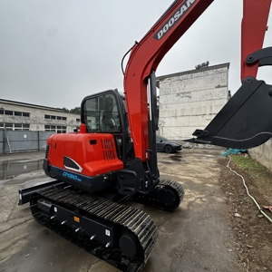 รถขุดขนาดเล็ก Doosan DX60‑9C มือสองสภาพดี ใช้งานได้ ชั่วโมงการทำงานน้อย เครื่องขุดไฮดรอลิก พร้อมใบมีดดันดิน ขาย - Product Image 3