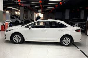 <span class=keywords><strong>Toyota</strong></span> <span class=keywords><strong>Corolla</strong></span> <span class=keywords><strong>GT</strong></span> Turbo Automatique d'occasion 2023 avec caméra de recul, toit ouvrant, sièges en cuir, pneus R15, porte-bagages en alliage d'aluminium, feux LED et écran tactile - Product Image 4